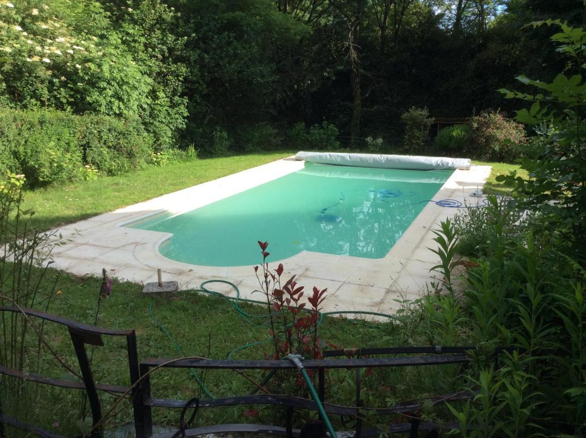 No 6 Bed and Breakfast Dournazac Exteriör bild